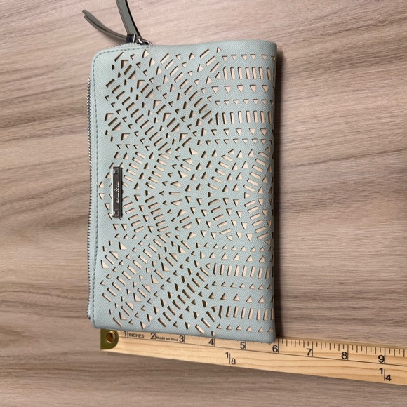 Stella and Dot Elegant Eyelet Cutout Faux Leather Double Clutch - Picture 7 of 7